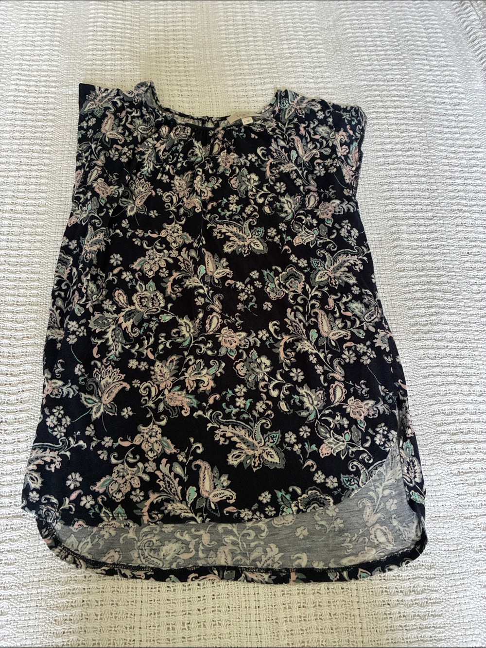 Women’s cap sleeve blouse